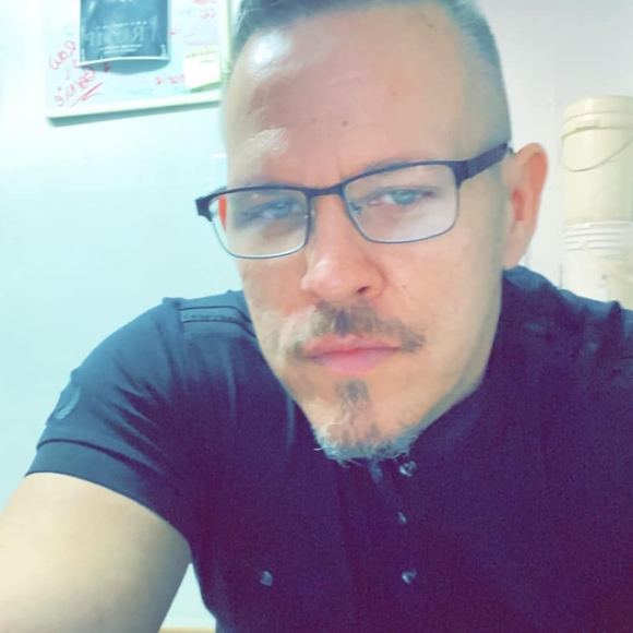 Meet your Posher, Kevin - Picture 1 of 1